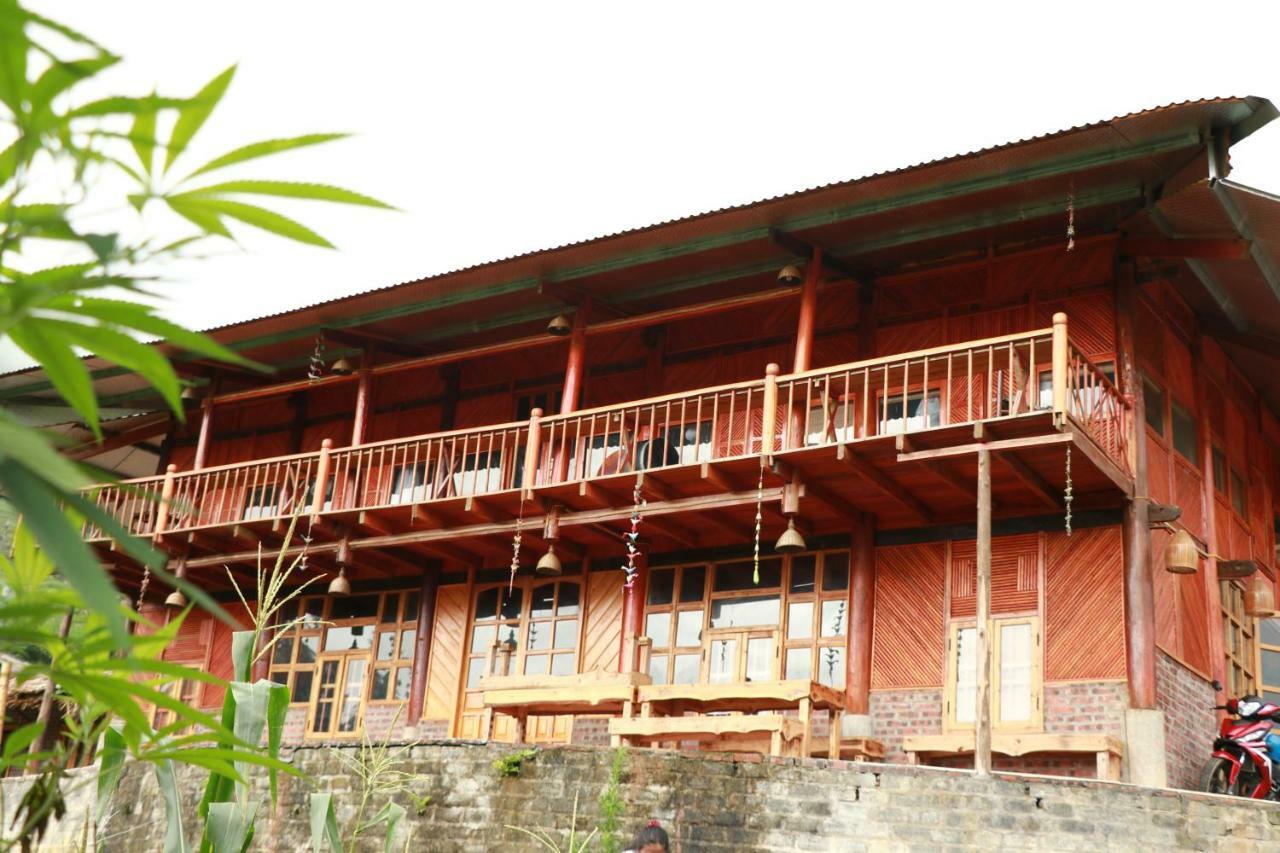 Indigo Snail Boutique Hmong Homestay 萨帕 外观 照片